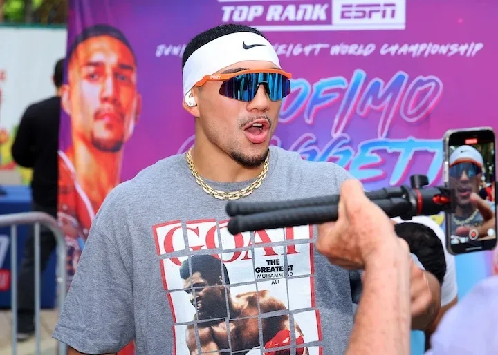 teofimo-lopez_arrives